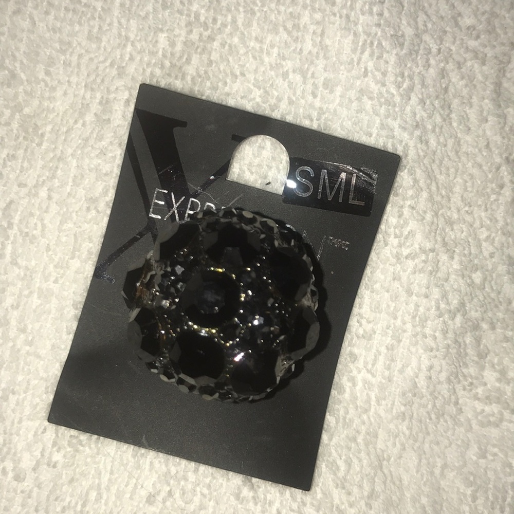 Expression ring - Picture 2 of 3